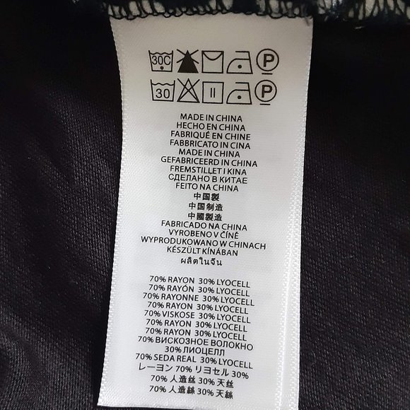 MICHAEL KORS | Front Tie Button Down Blouse - Picture 15 of 16